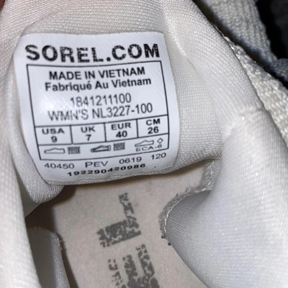 Sorel white  womens sneakers Sz 9 - Picture 8 of 13